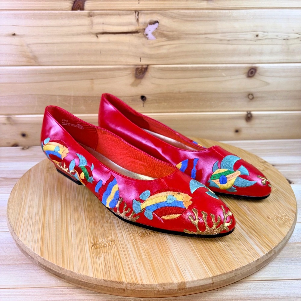 Vintage Annie Shoes Womens 10 M Red Embroidered Nautical Fish Slip On Low Heel